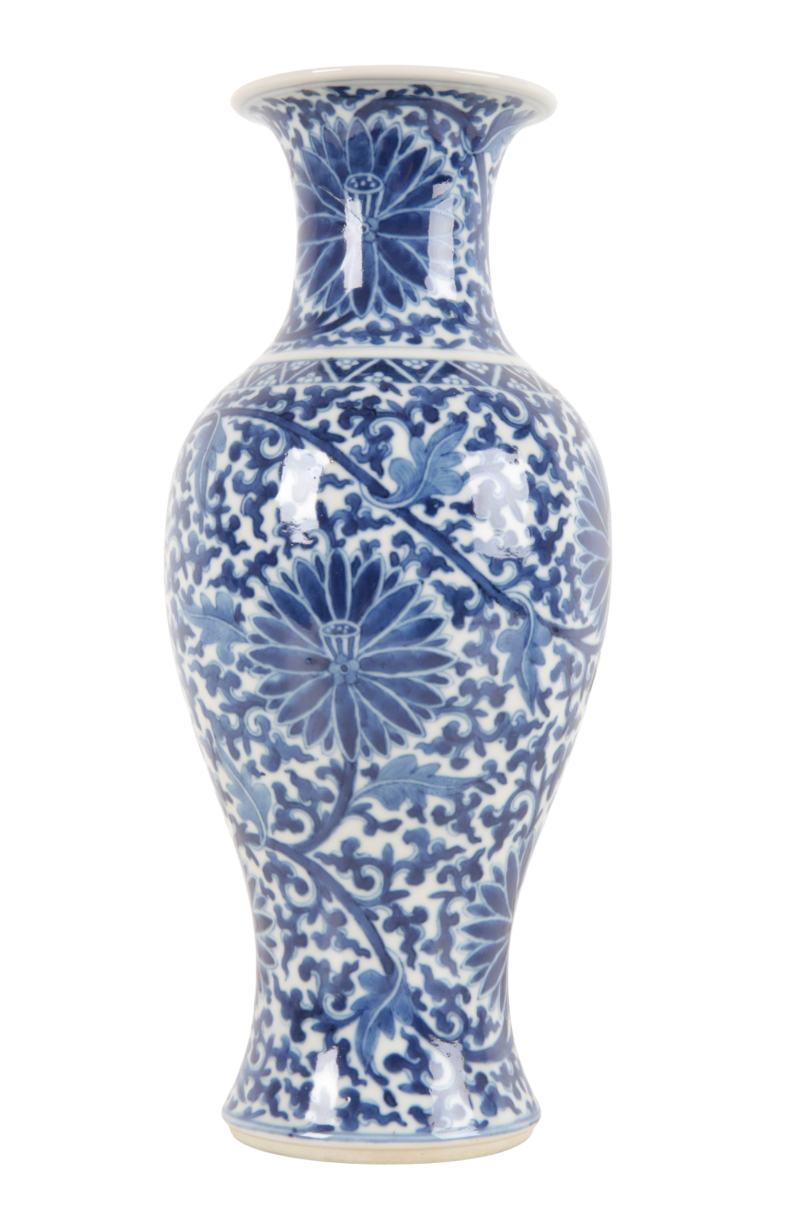 A PAIR OF CHINESE BLUE AND WHITE BALUSTER VASES - Image 2 of 3