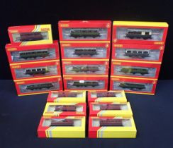 HORNBY 00 GAUGE FOUR AND SIX WHEEL COACHES BOXED AS NEW