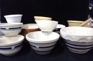 KITCHEN MIXING BOWLS BY RANSBOTTOM, OHIO, USA