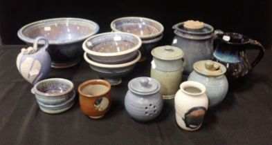 A COLLECTION OF GLAZED POTTERY BOWLS