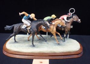 'GOING TO THE POST' BORDER FINE ARTS RACING FIGURE