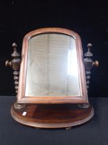 A VICTORIAN MAHOGANY TOILET MIRROR