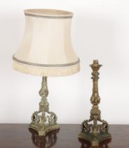 A PAIR OF FRENCH BRONZE TABLE LAMPS