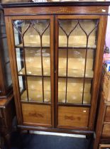 AN EDWARDIAN INLAID MAHOGANY DISPLAY CABINET