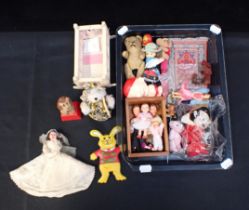A COLLECTION MINIATURE DOLLS AND TEDDIES