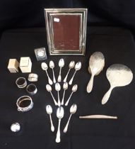 A COLLECTION OF SMALL SILVER