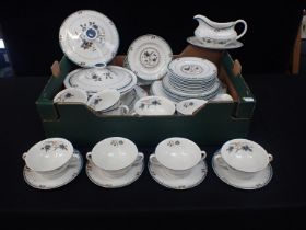 A ROYAL DOULTON 'OLD COLONY' DINNER SERVICE