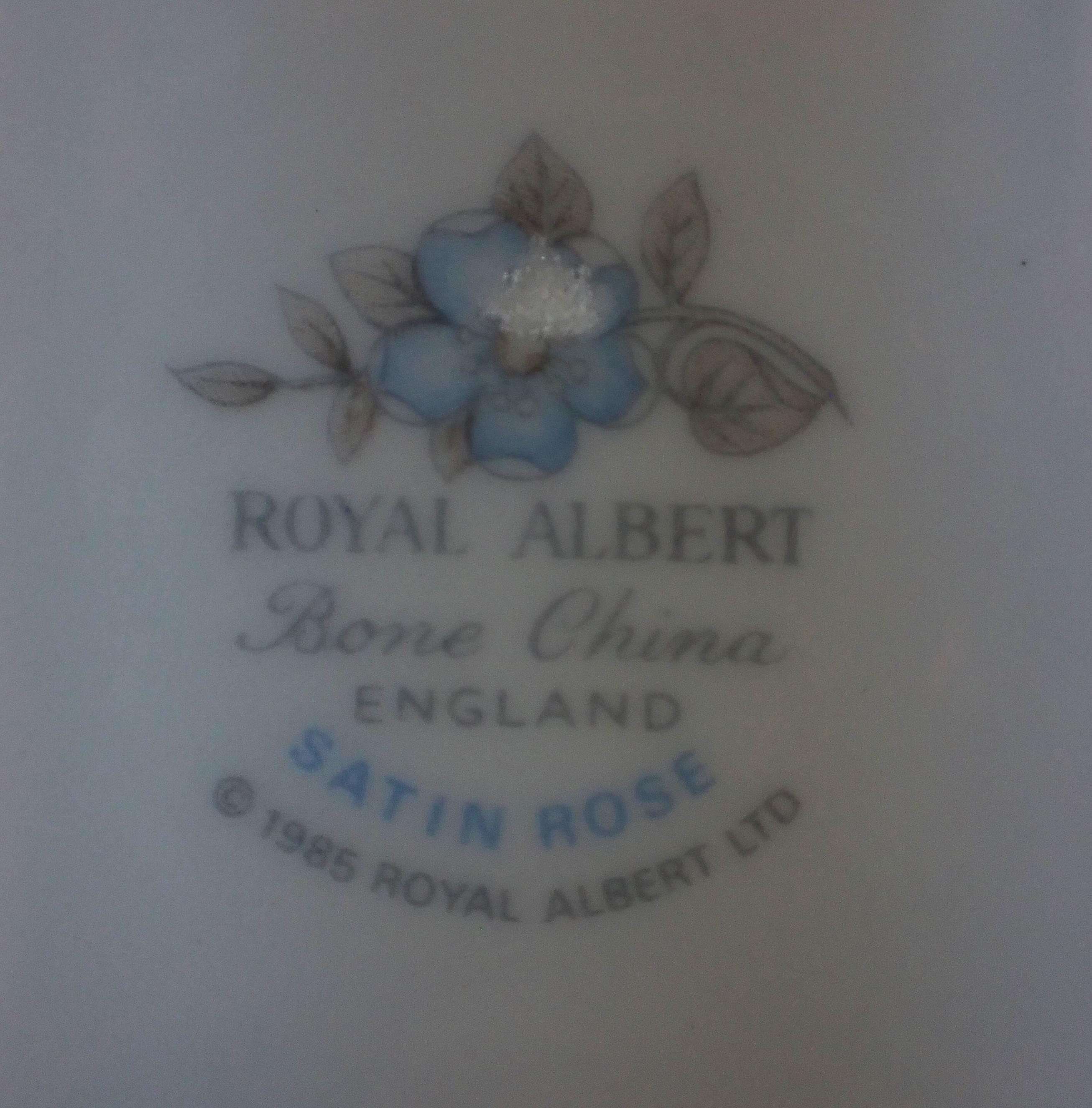 A ROYAL ALBERT 'SATIN ROSE' SERVICE FOR SIX - Image 5 of 5