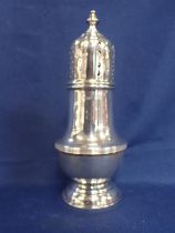 A SILVER SUGAR CASTER, OF BALUSTER SHAPE