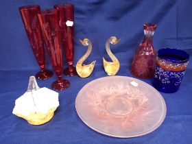 A COLLECTION OF GLASS WARE