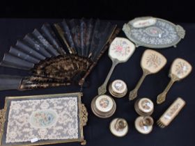 A VINTAGE LACE AND NEEDLEWORK DRESSING TABLE SET