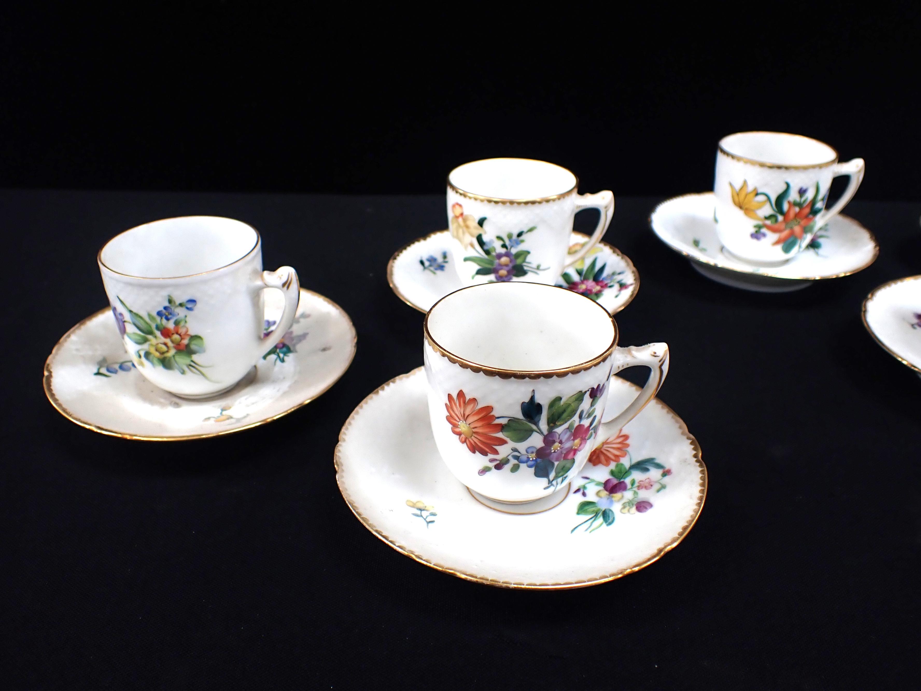 A PART SET OF BING & GRONDHAL COFFEE CUPS AND SAUCERS - Image 3 of 4