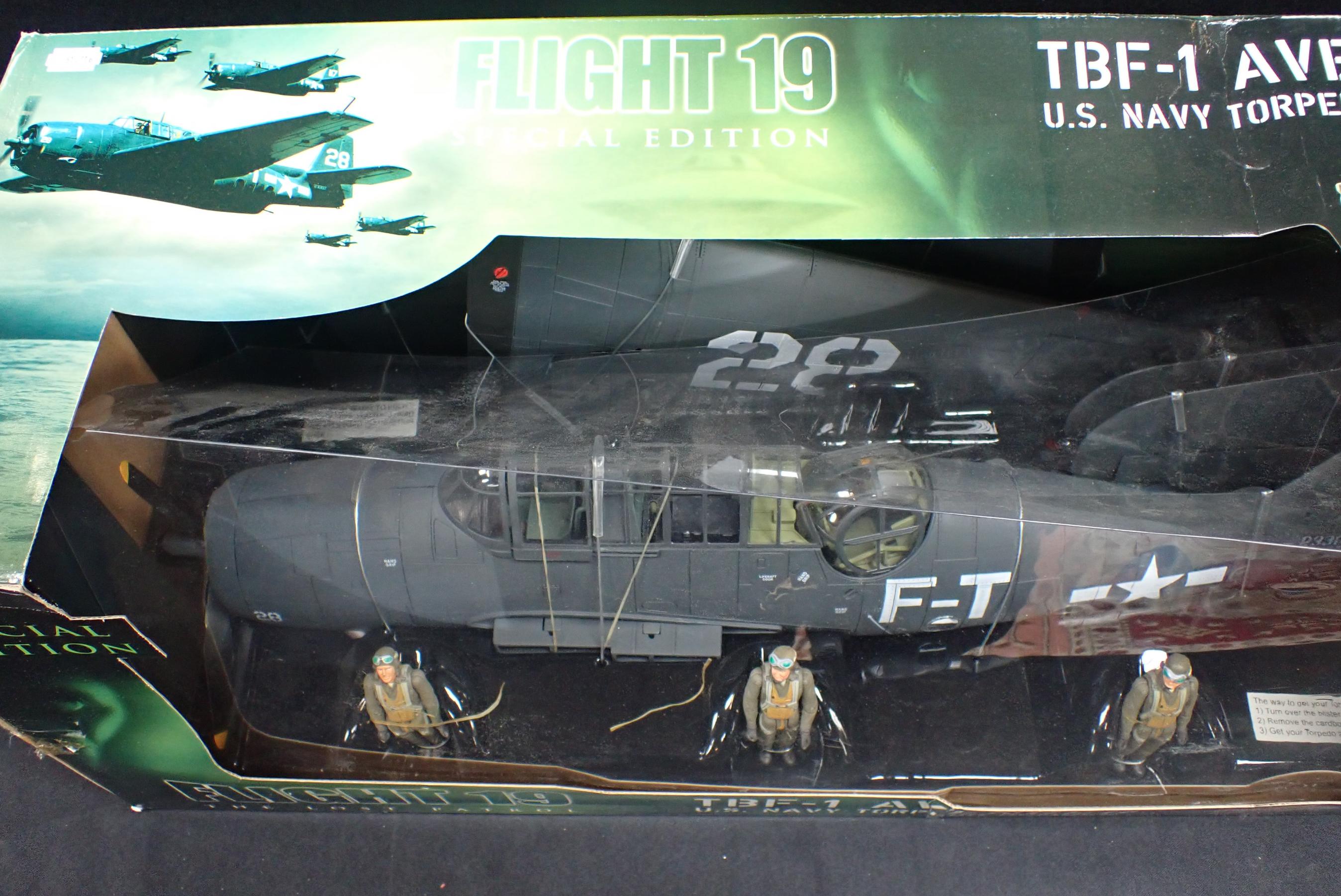 21st CENTURY TOYS, ULTIMATE SOLDIER XD 'FLIGHT 19' TBF-1 AVENGER MODEL - Image 2 of 3