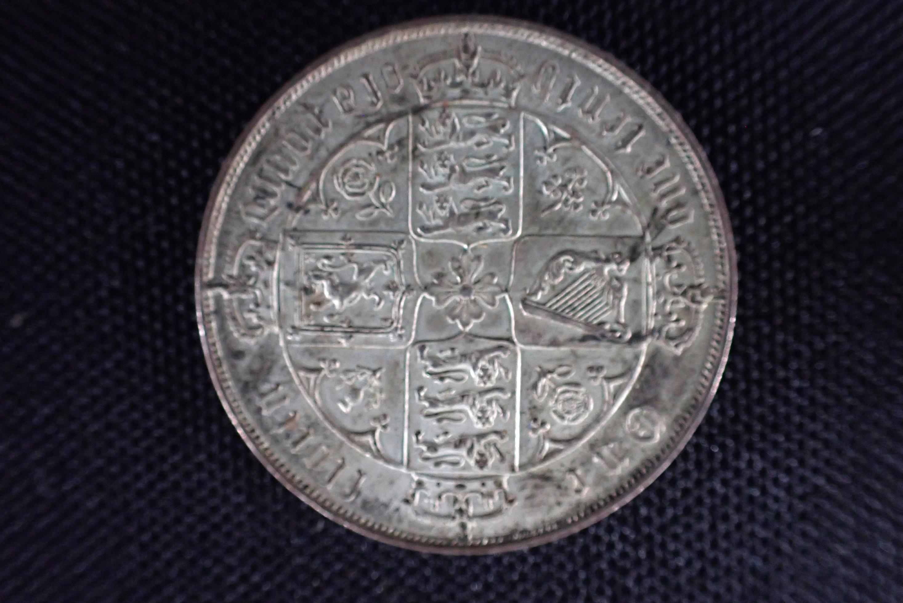 VICTORIA 'GOTHIC' FLORIN 1881 - Image 2 of 2