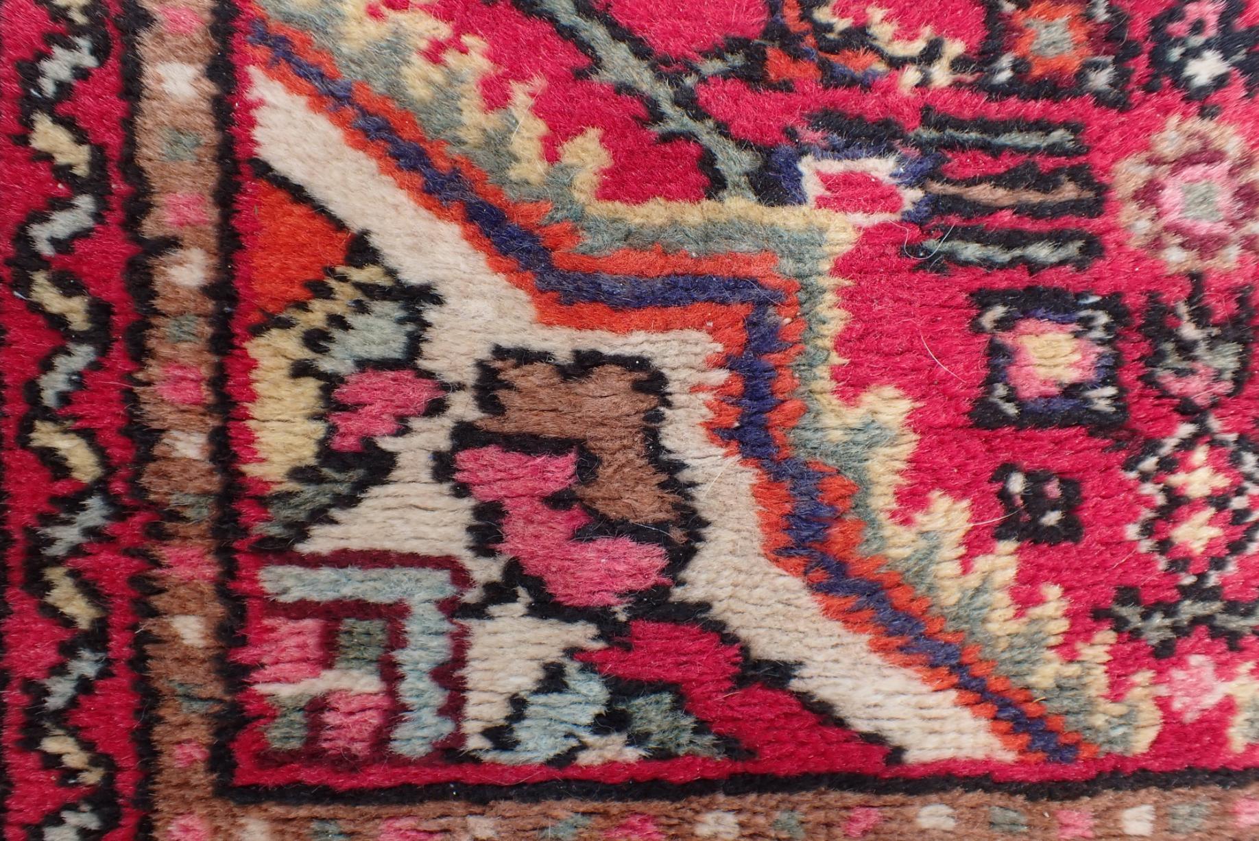 A CAUCASIAN KILIM WITH CUT PILE - Image 6 of 7