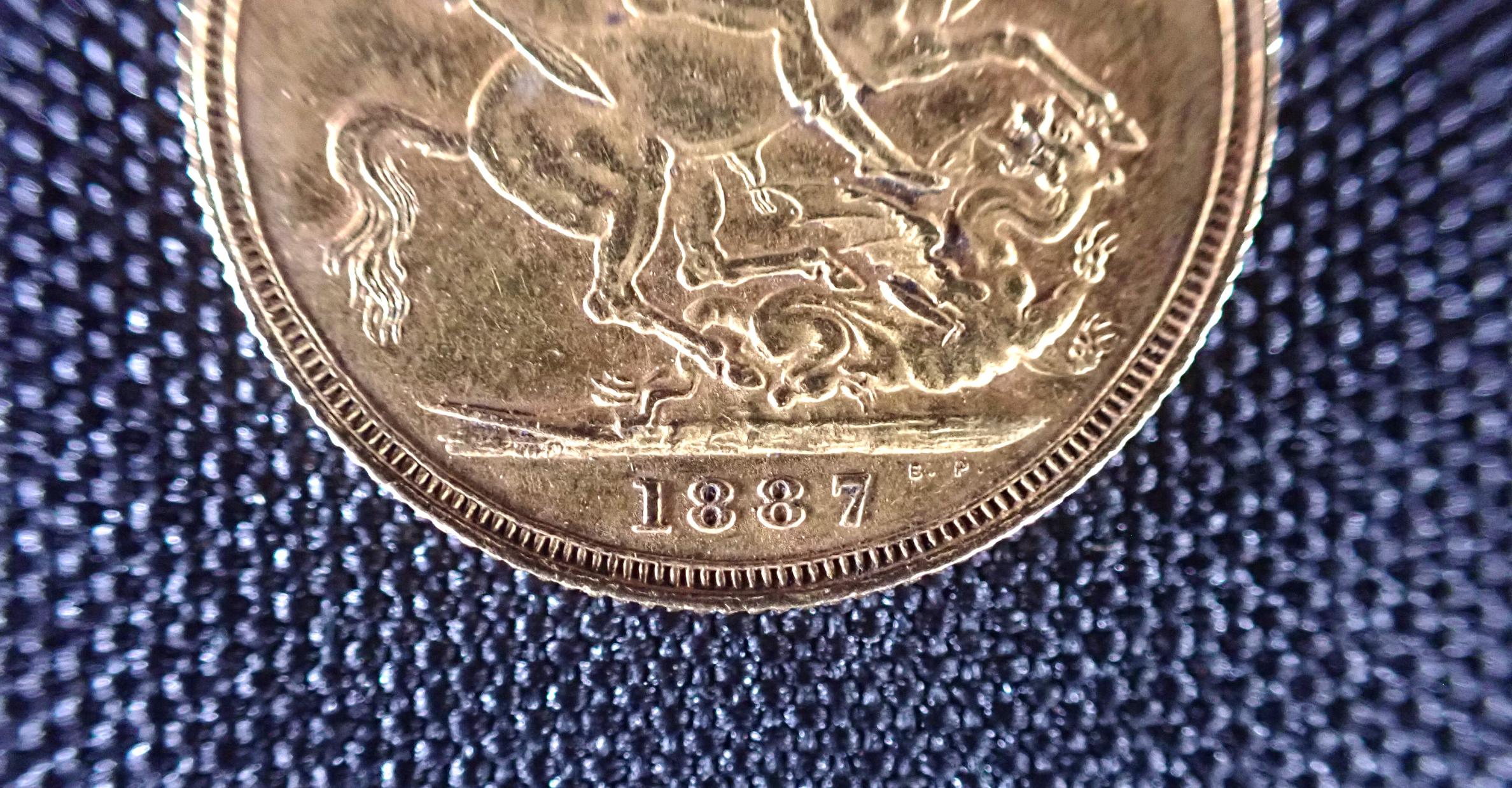 VICTORIA GOLD FULL SOVEREIGN 1887 - Image 3 of 3