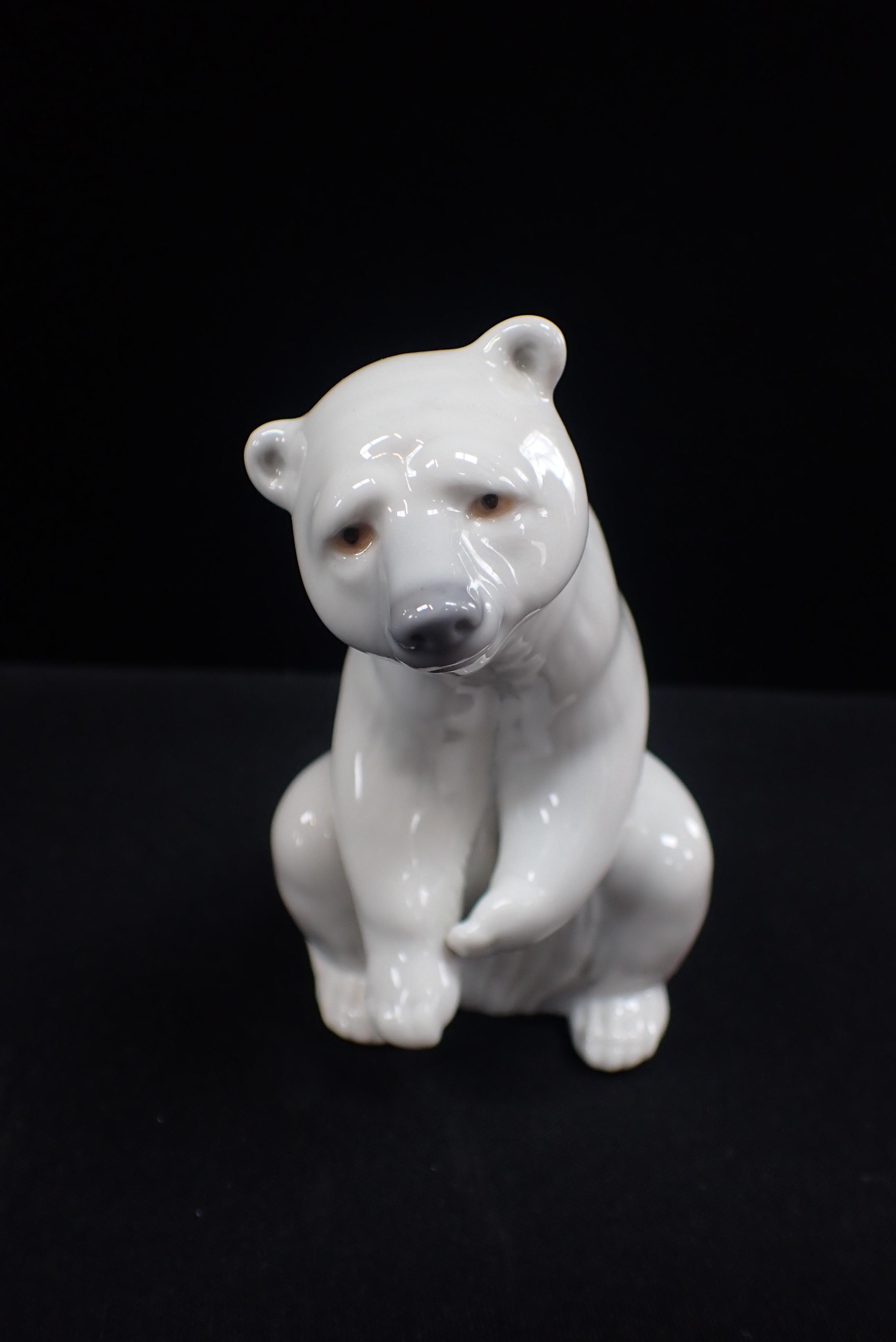 LLADRO: A PUPPY WITH SNAIL ON PAW - Image 4 of 5