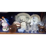 A COLLECTION OF MIXED CHINA AND GLASS