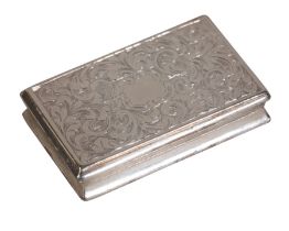 AN EARLY VICTORIAN SILVER VINAIGRETTE