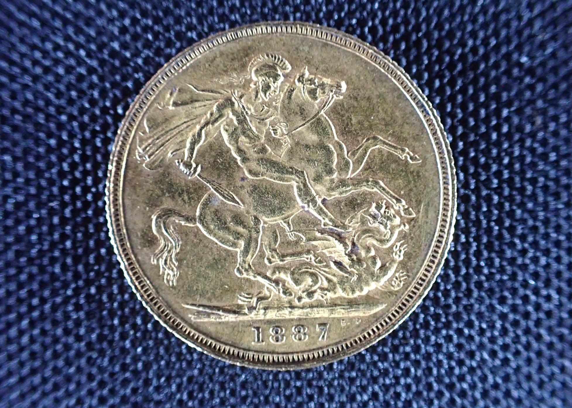 VICTORIA GOLD FULL SOVEREIGN 1887 - Image 2 of 3