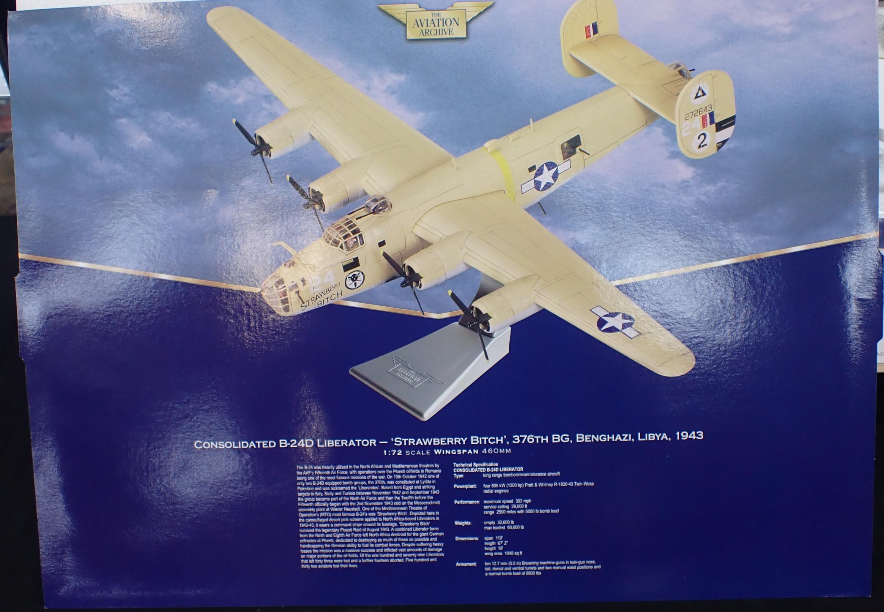 CORGI 'THE AVIATION ARCHIVE' WW2 EUROPE AND AFRICA SERIES No.AA33302 BOEING B-17F FLYING FORTRESS 'S - Image 4 of 8