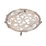 AN UNUSUAL VICTORIAN SILVER PLATED EXTENDABLE LAZY SUSAN