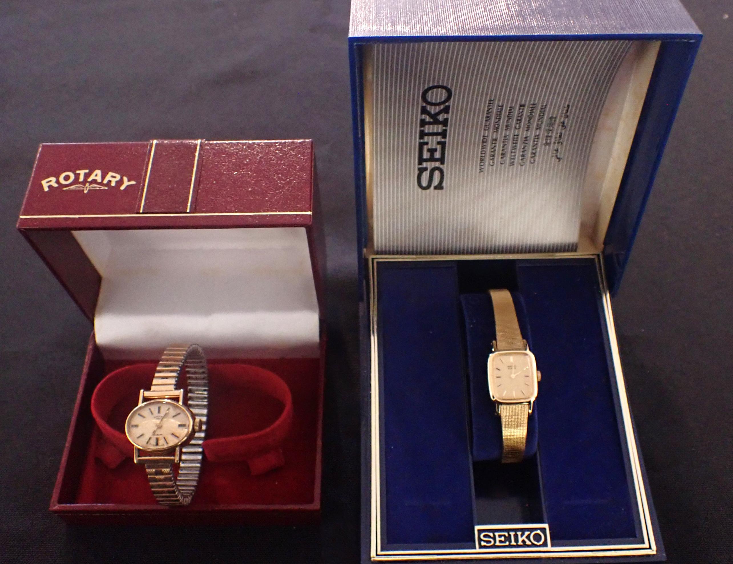 A 9CT GOLD ROTARY WRISTWATCH