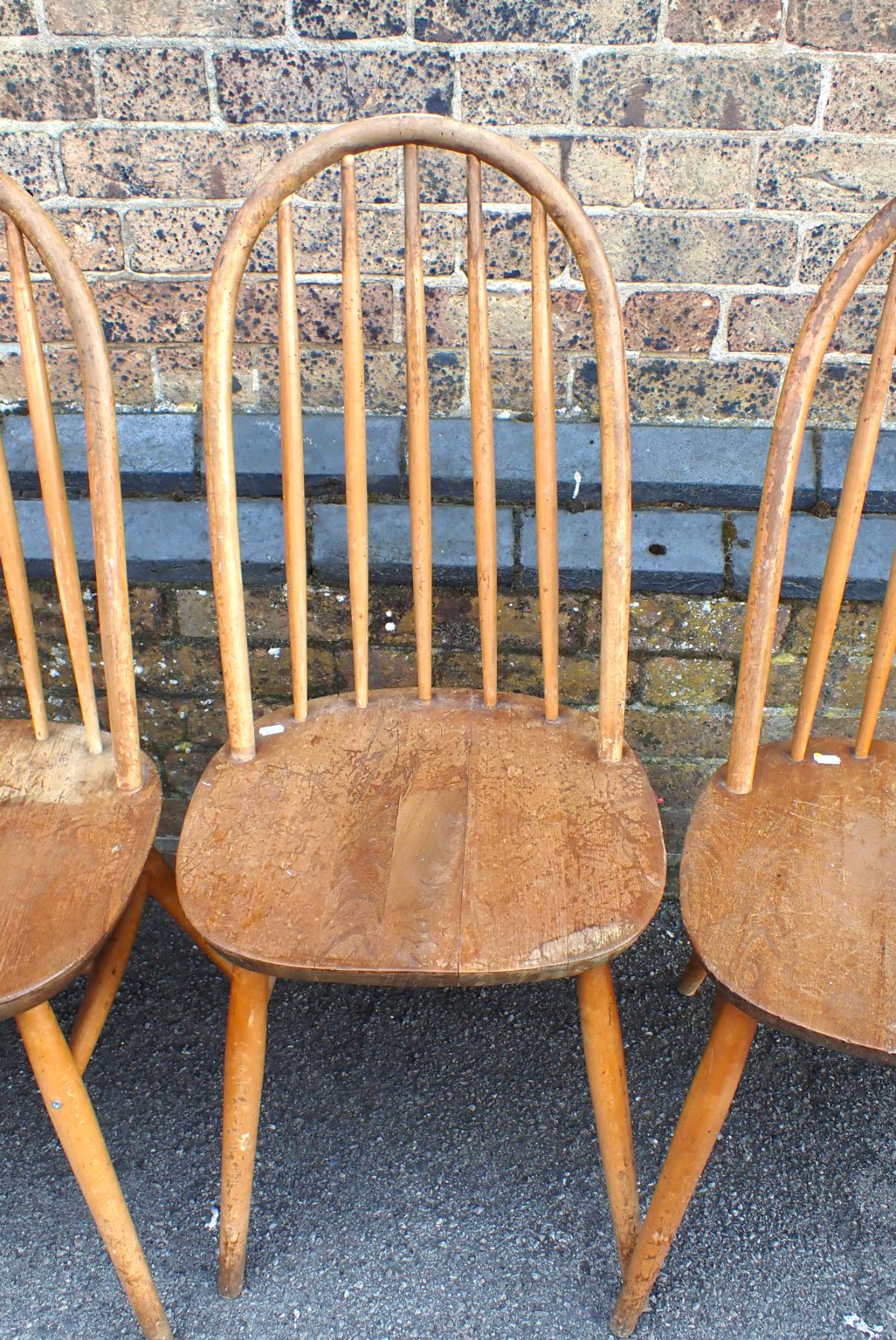 A SET OF FOUR ERCOL STYLE STICK-BACK CHAIRS - Image 2 of 3
