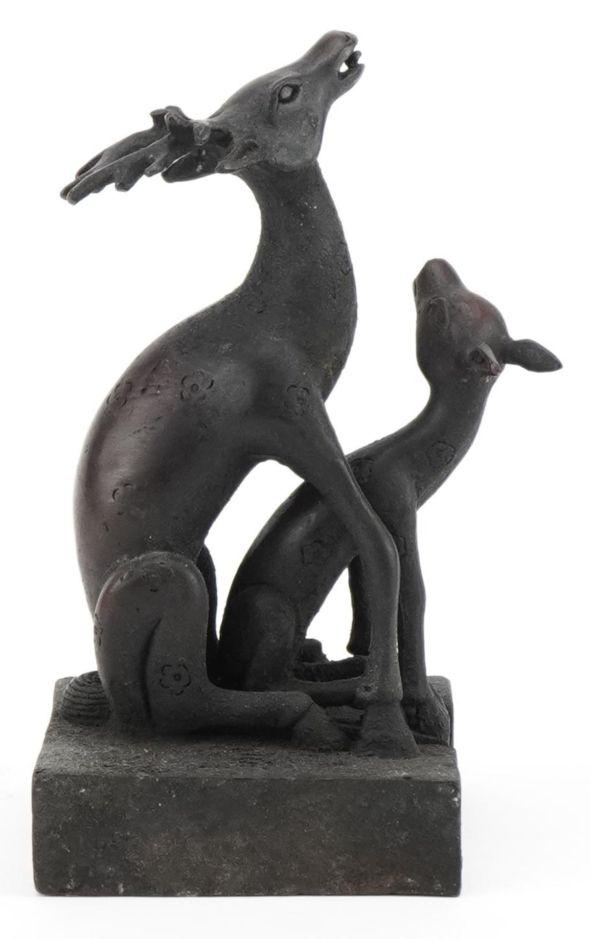 Chinese patinated bronze deer and foal two piece seal, 12.5cm high : For further information on this - Bild 4 aus 7