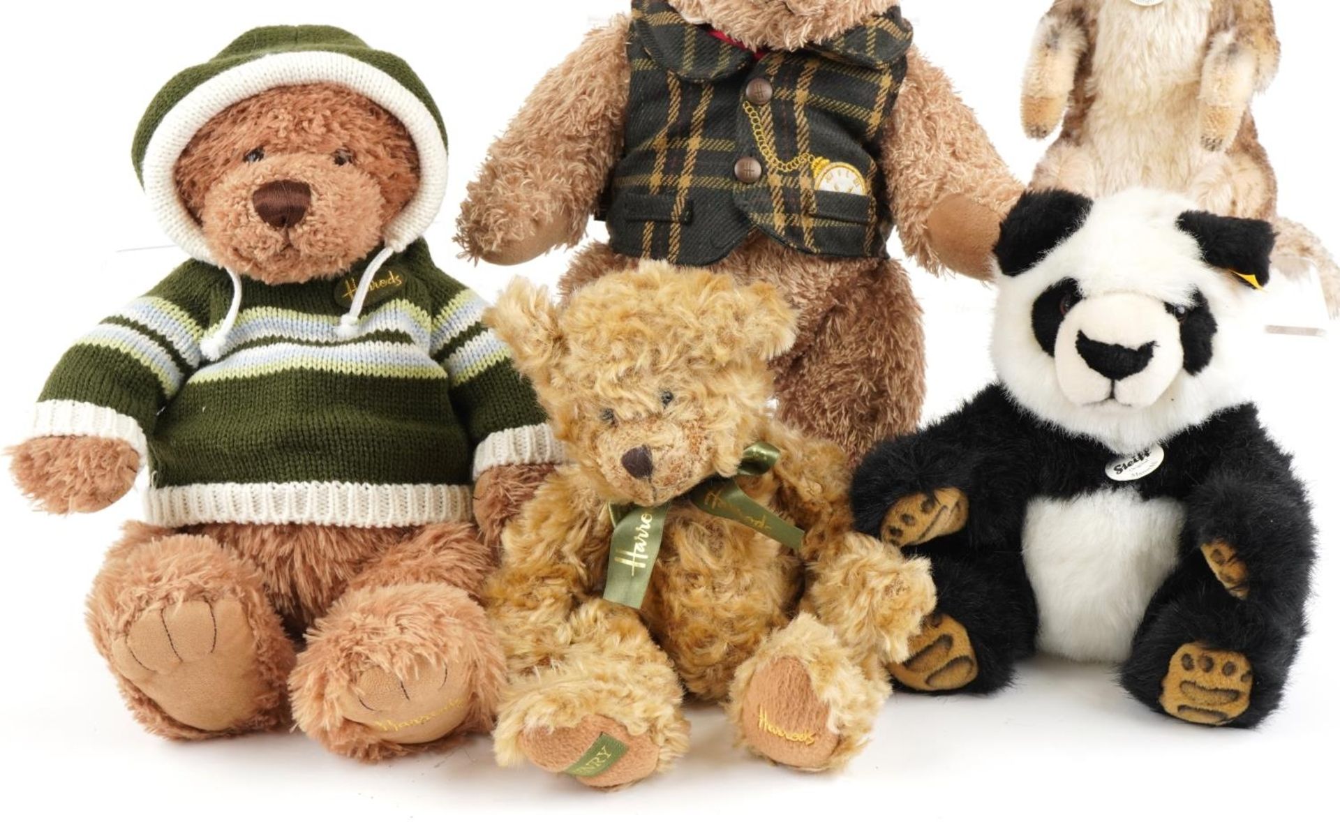 Three Harrod's teddy bears and two Steiff examples comprising Mungo the Meerkat and Manschli the - Bild 3 aus 5