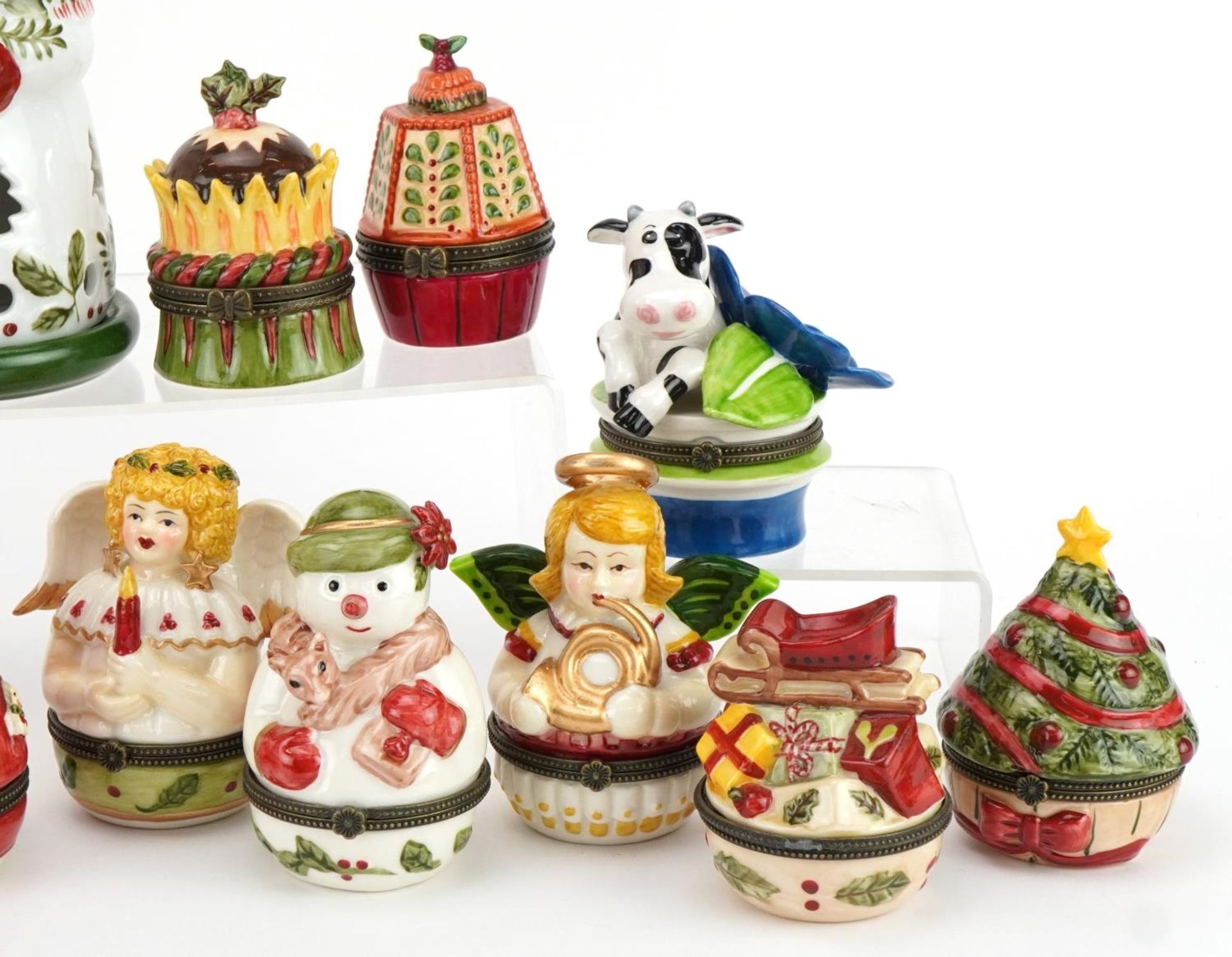 Eighteen Villeroy & Boch trinket boxes including examples in the form of snowmen, Father Christmas - Image 3 of 4