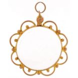 9ct gold open locket, 3.5cm high, 3.3g : For further information on this lot please visit www.