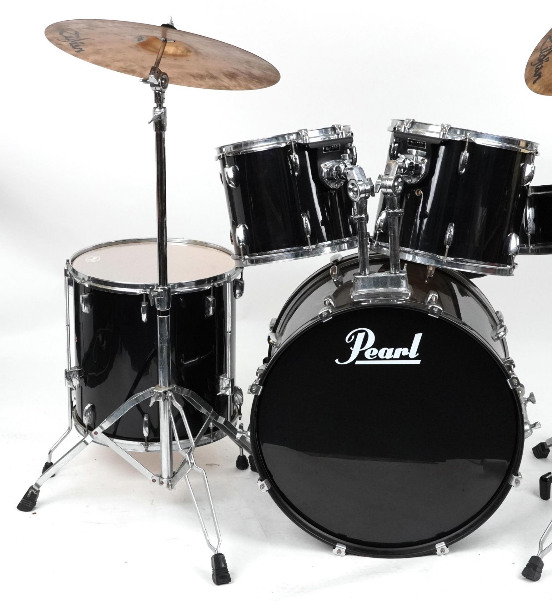 Pearl drum kit with Pearl Speed seat and Zildjian symbols including base drum : For further - Image 2 of 5