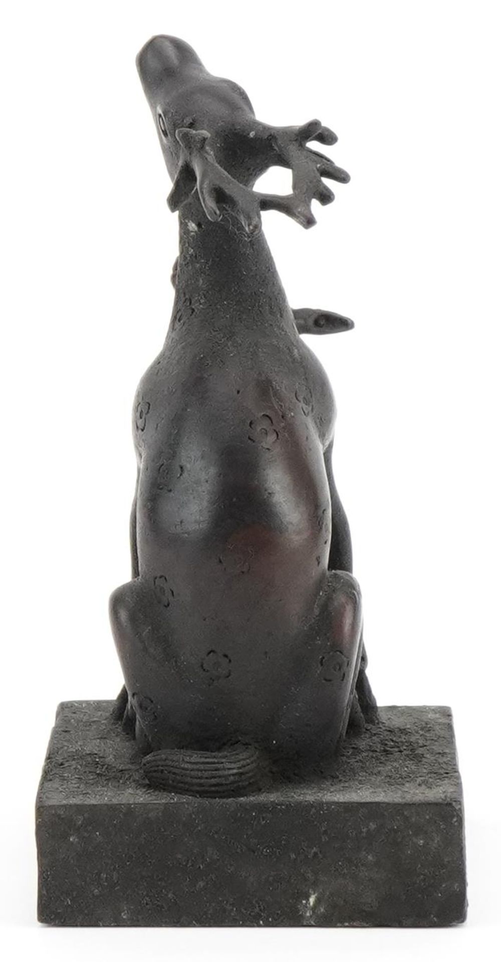 Chinese patinated bronze deer and foal two piece seal, 12.5cm high : For further information on this - Bild 3 aus 7