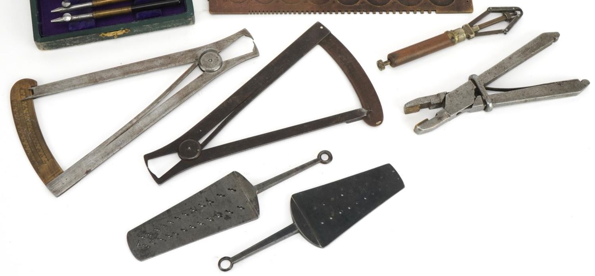 Antique horological interest watchmaker's tools including Grimshaw & Baxter of London wire gauge and - Bild 3 aus 6