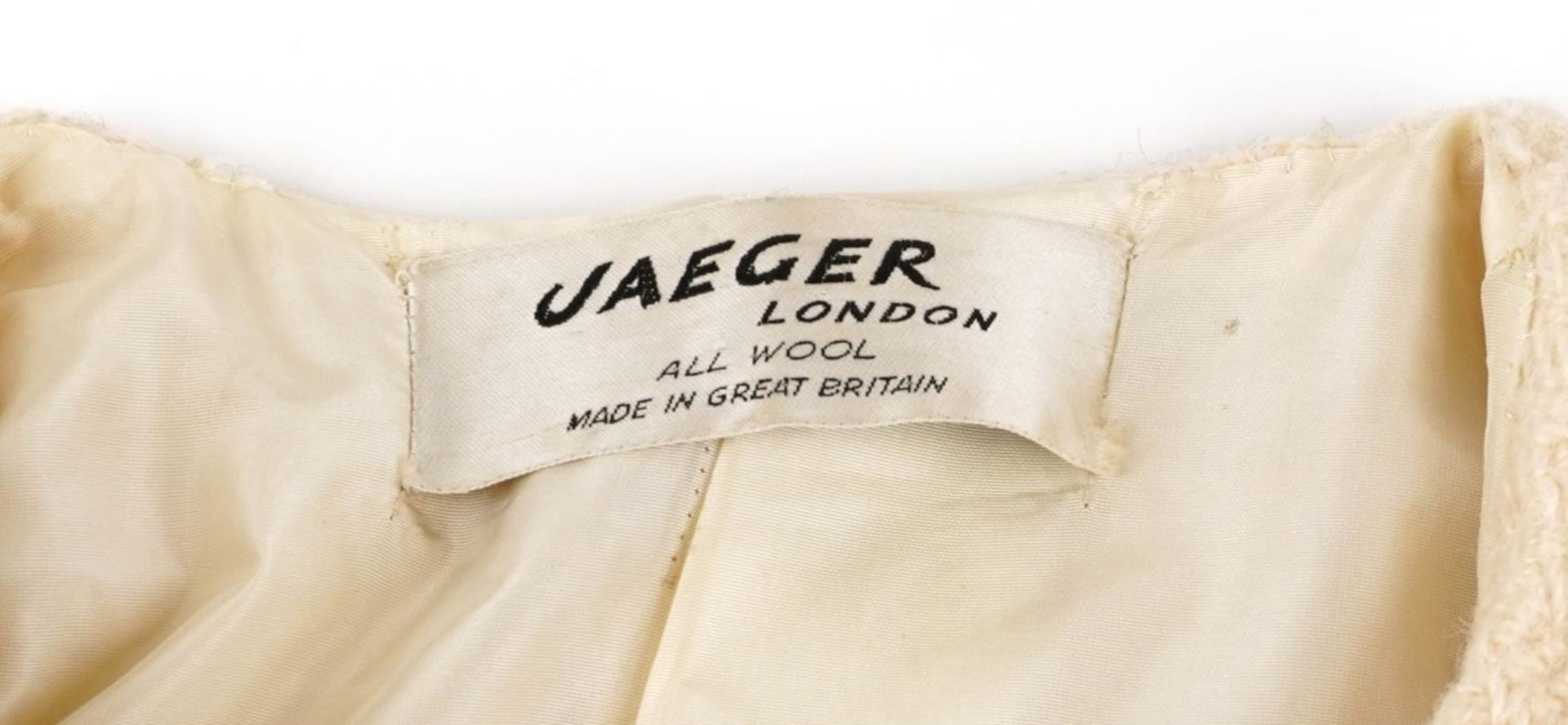 Vintage Jaeger cream woollen coat, size 12-14 : For further information on this lot please visit - Bild 2 aus 4