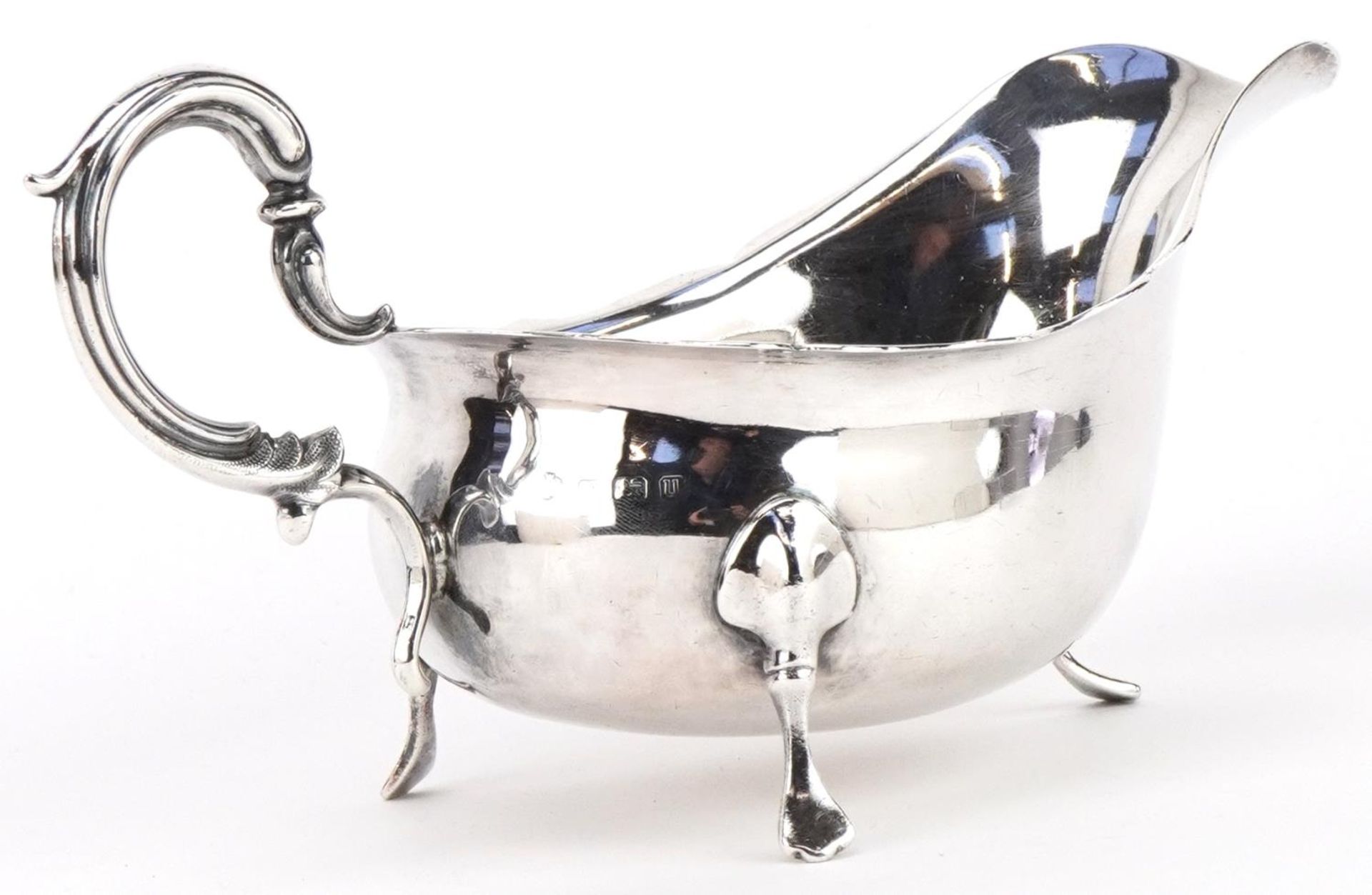 William Hutton & Sons Ltd, George V silver three footed sauceboat, Birmingham 1919, 19.5cm wide, - Image 2 of 4