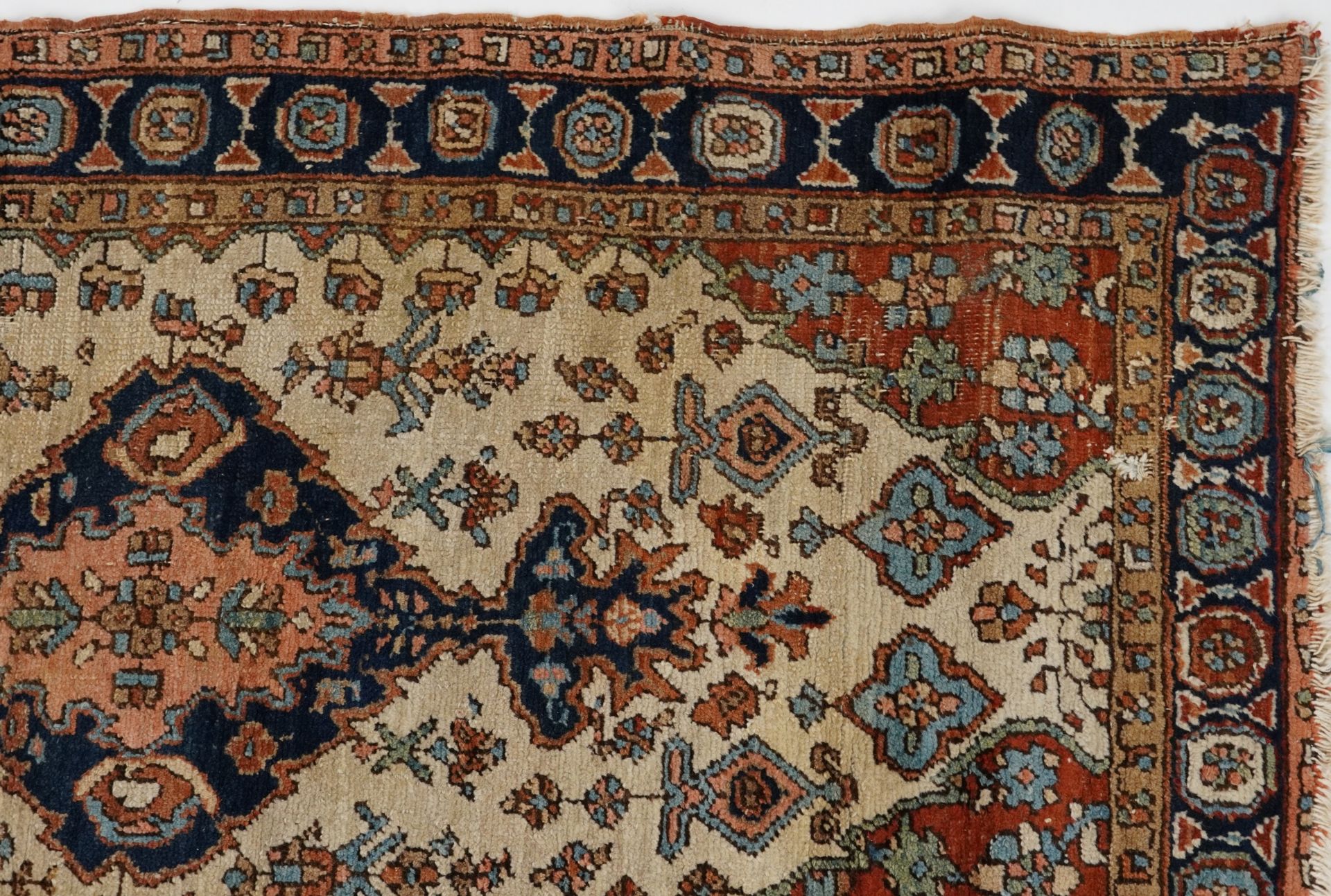 Rectangular Persian brown ground rug having a repeat diamond central field, 270cm x 157cm : For - Bild 3 aus 6