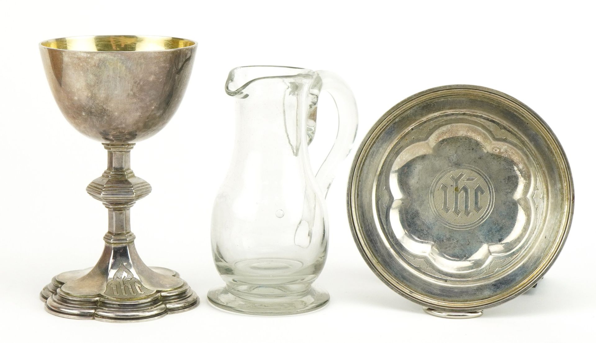 Richards & Brown, Victorian ecclesiastical silver holy communion set comprising chalice and plate - Image 3 of 7
