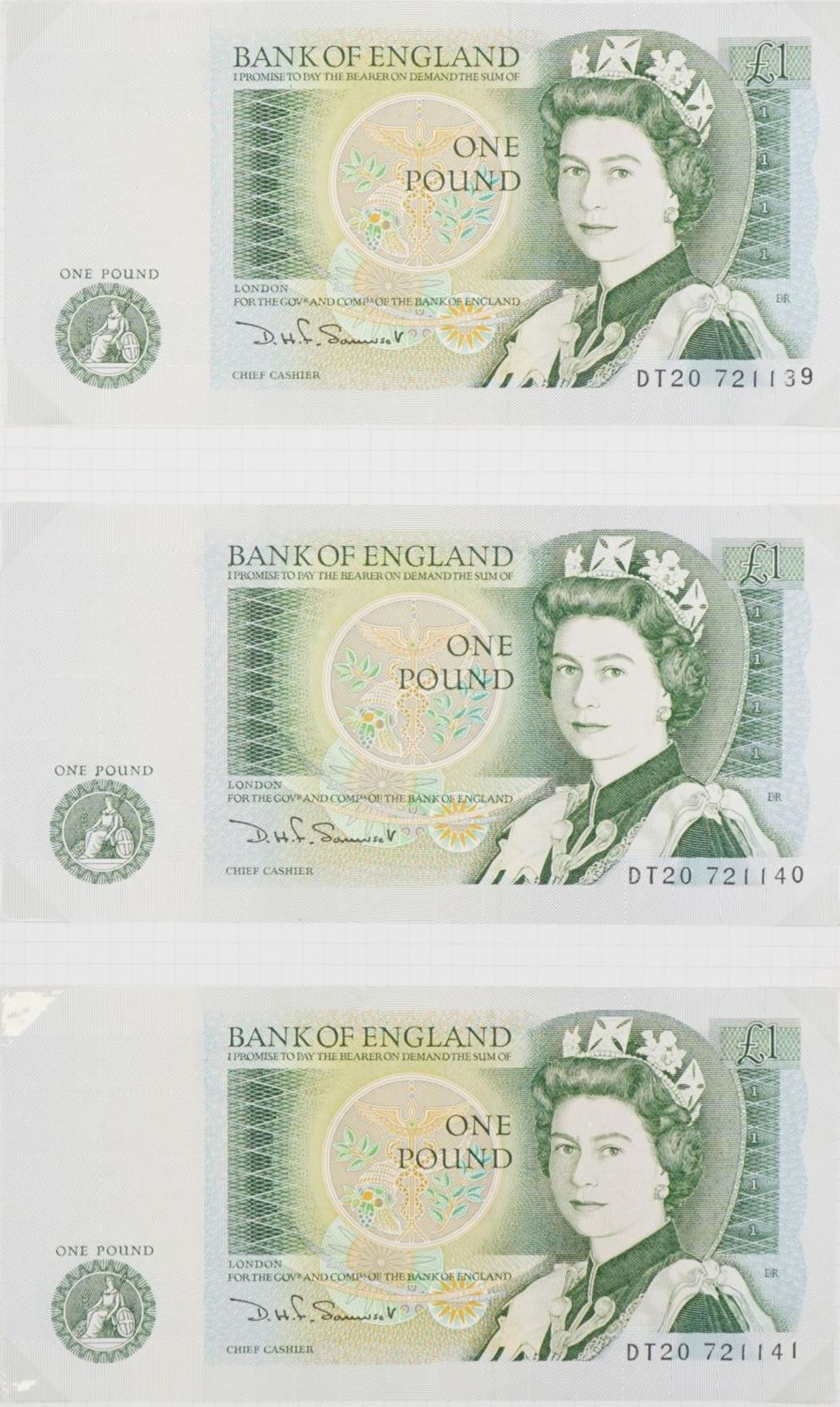 British and world banknotes arranged in an album including white five pound note, Chief Cashier P - Bild 2 aus 10