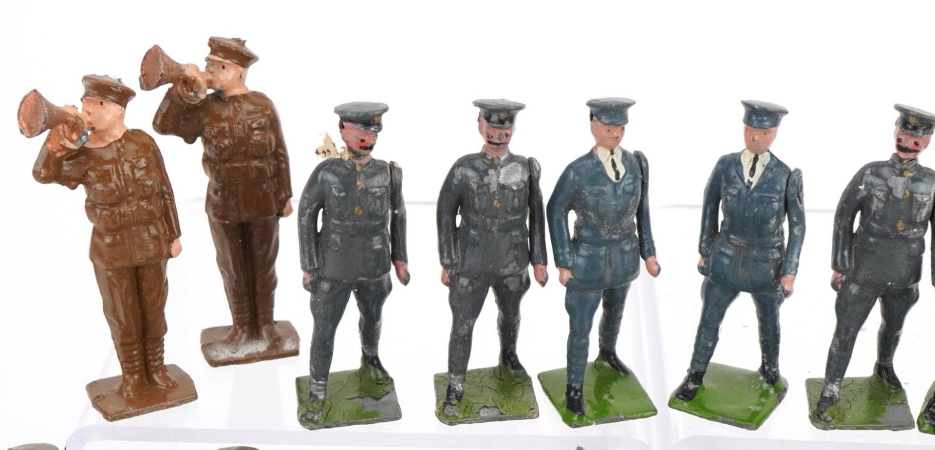 John Hill & Co and Britains hand painted lead soldiers including Seaforth Highlanders, with paper - Image 3 of 9