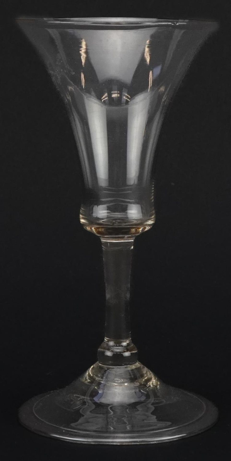 18th century wine glass with bell shaped bowl on folded foot, 15cm high : For further information on - Bild 2 aus 4
