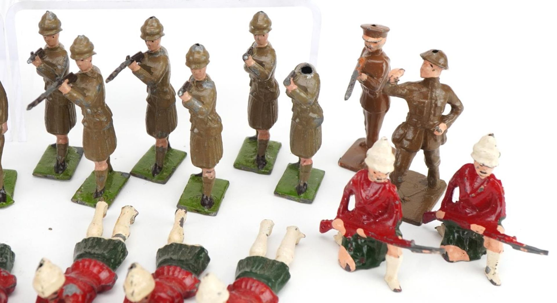 John Hill & Co and Britains hand painted lead soldiers including Seaforth Highlanders, with paper - Image 6 of 9