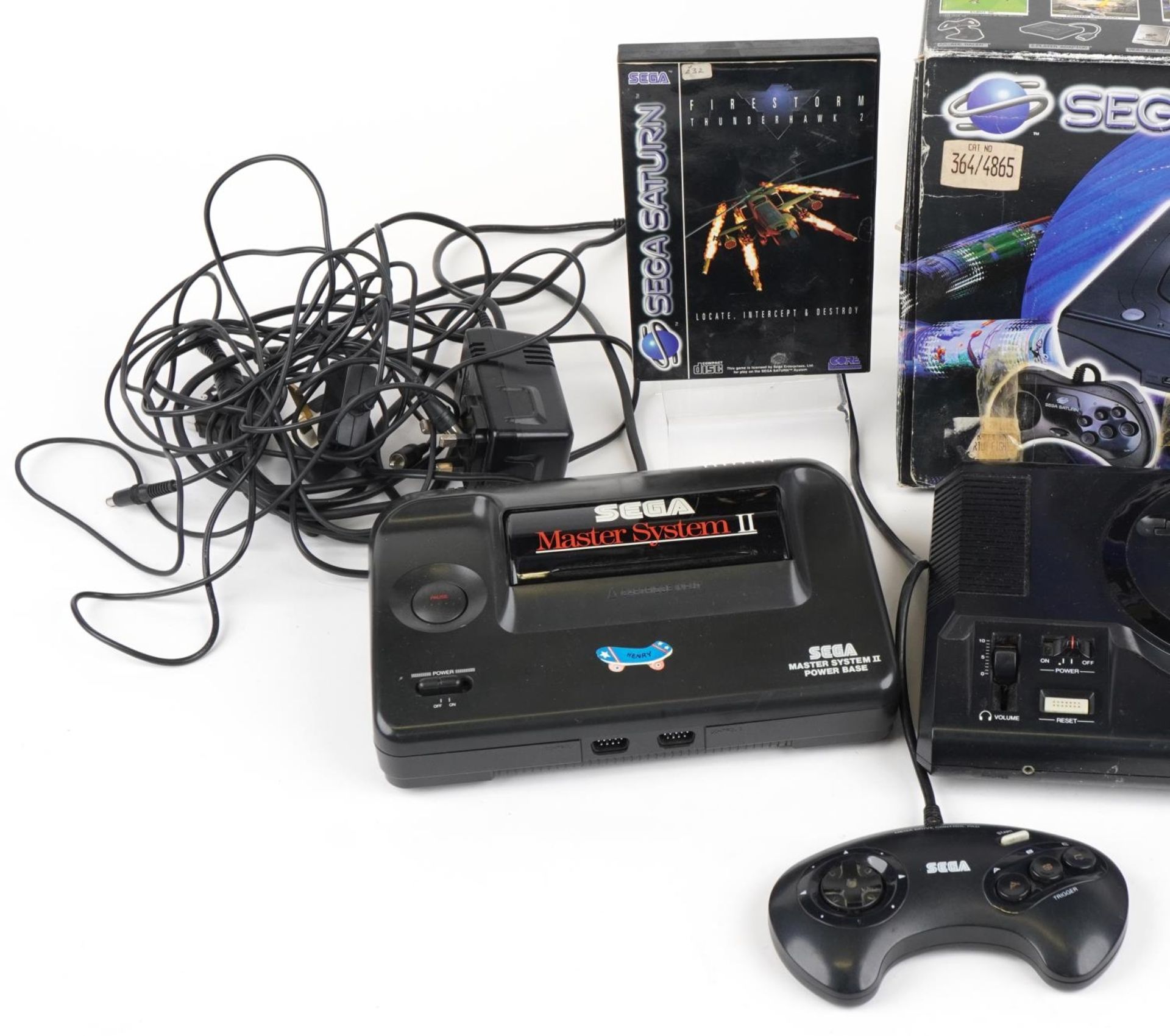 Vintage Sega games consoles and games including Sega Saturn with box, Sega Master System II and Sega - Bild 2 aus 3