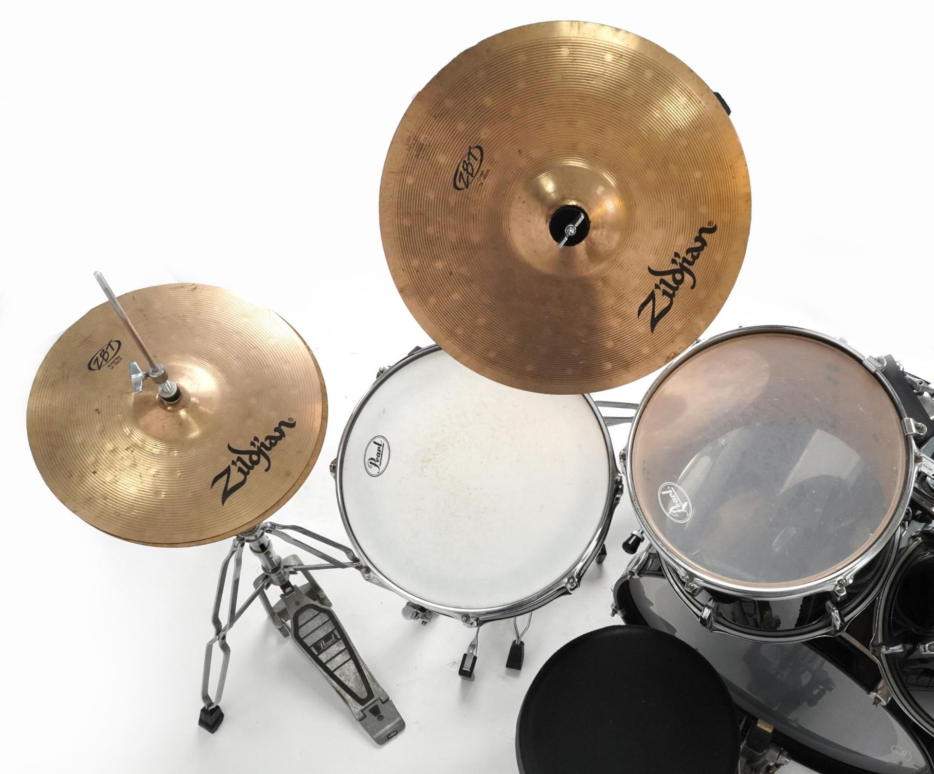 Pearl drum kit with Pearl Speed seat and Zildjian symbols including base drum : For further - Image 4 of 5