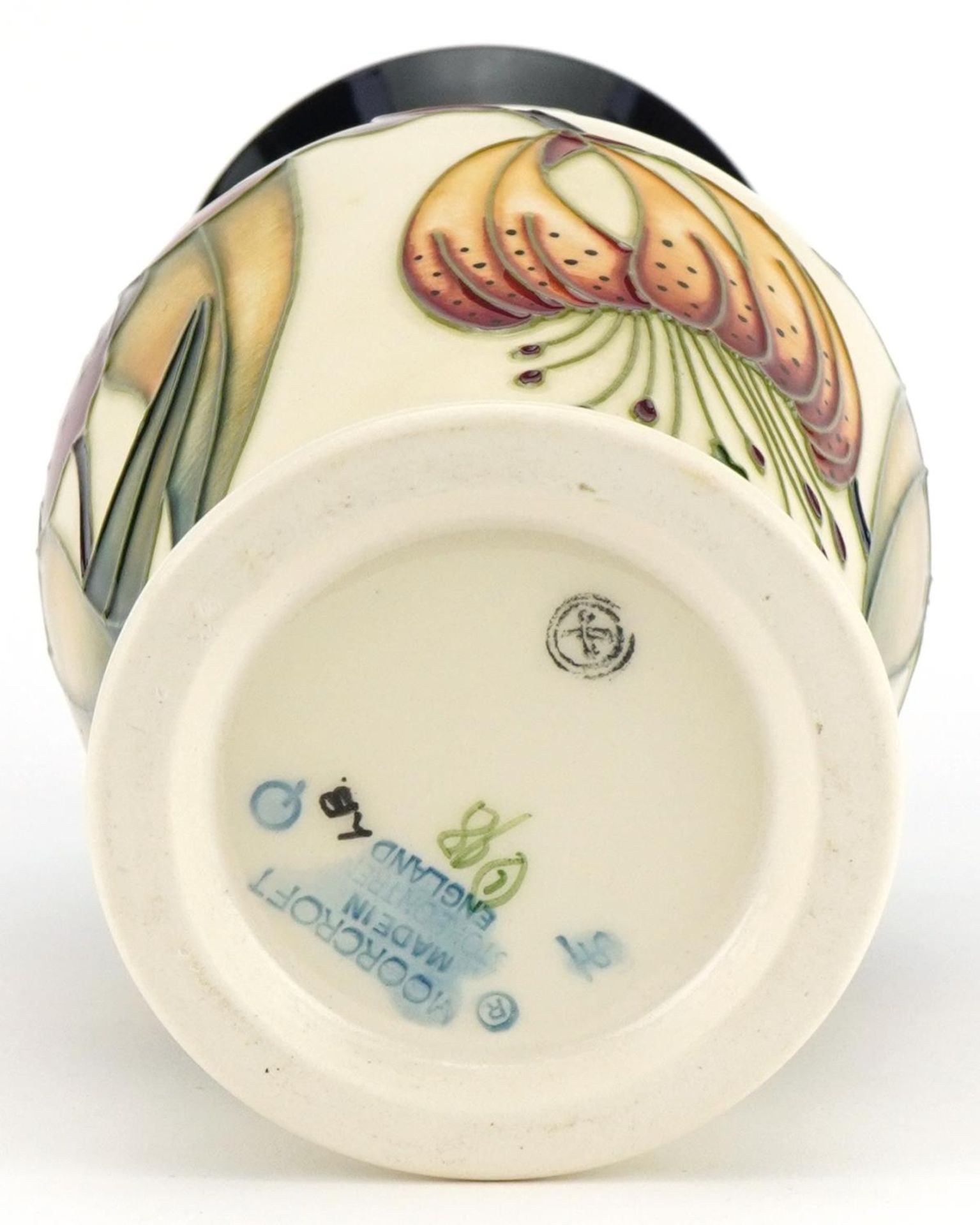 Moorcroft pottery baluster vase hand painted in the Anna Lilly pattern, 19.5cm high : For further - Image 4 of 4