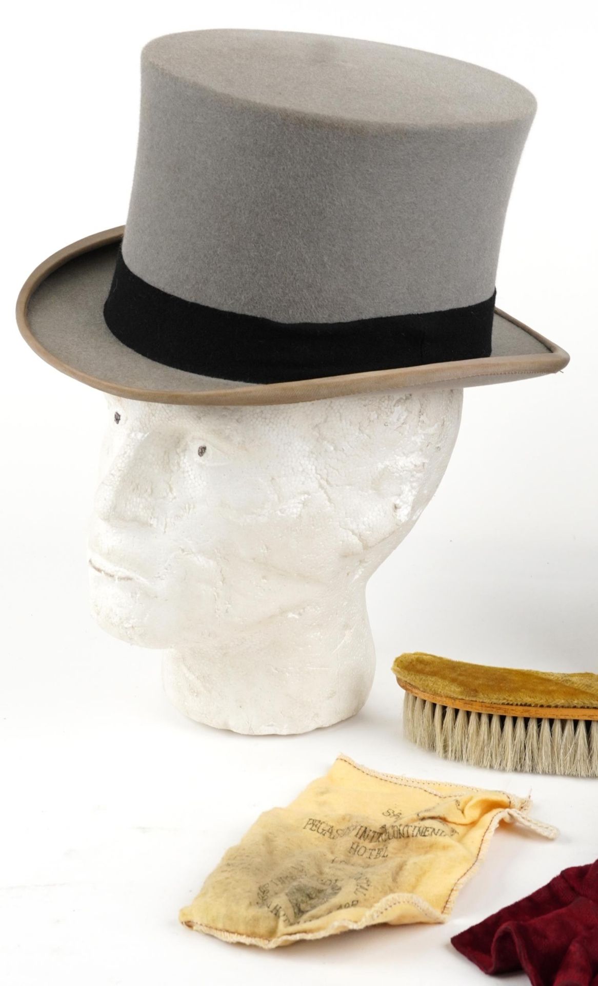 Scott & Co top hat housed in a brown leatherette travel box, the top hat interior size 21cm x 17cm : - Bild 4 aus 7