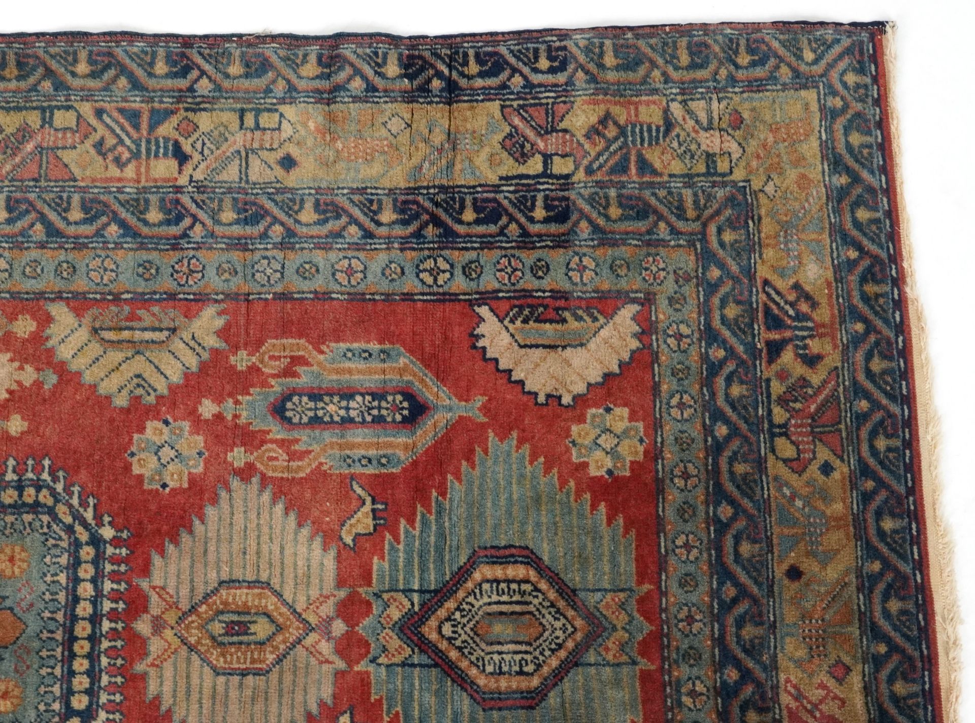 Rectangular Persian rug having an all over floral design, 158cm x 95cm : For further information - Image 3 of 6