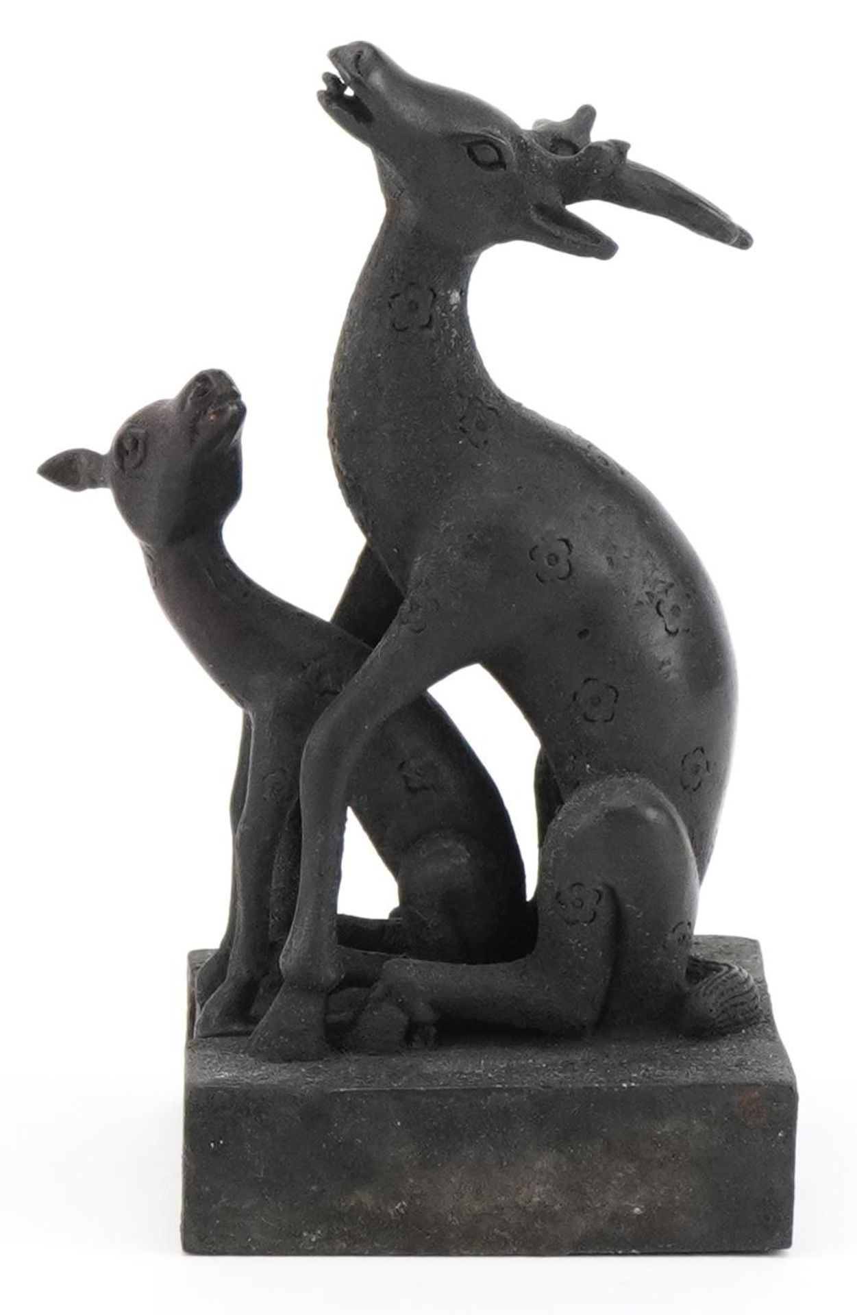 Chinese patinated bronze deer and foal two piece seal, 12.5cm high : For further information on this - Bild 2 aus 7