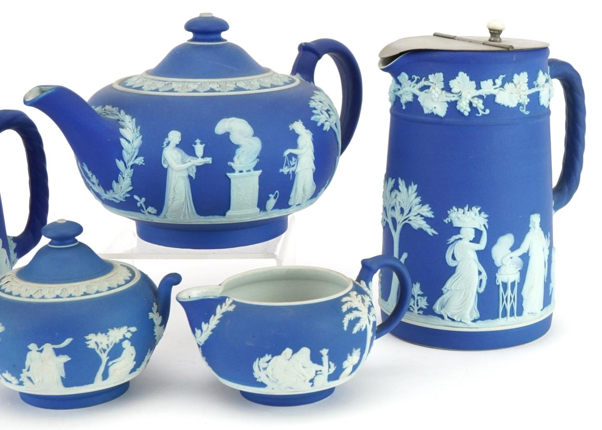 Wedgwood blue and white Jasperware decorated with classical Grecian females and Putti including - Bild 3 aus 5